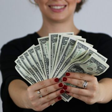 Gf2a48a6ef43d391578fa3db7a0da1a854d19f9acf0c35672b516901c78d0a465e5f9a48b1ef365766cfb5c959044a3edbf0d0ef317331f3b4cbe12e6e0420ffc 1280
Кой е освободен от здравни осигуровки