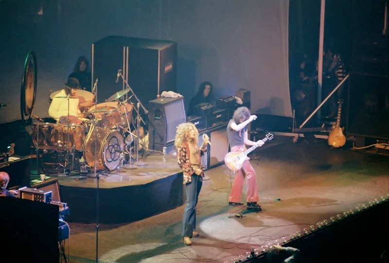 Led Zeppelin на концерт в Чикаго през 1975 г.